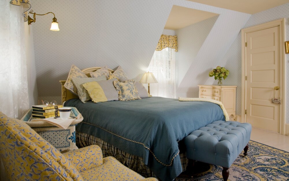 Berry Manor Inn — 4-Star Luxury Hotel in Rockland, United States