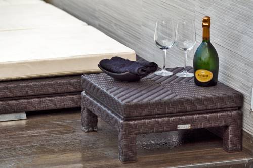 Zenthe Small Luxury B&B and Yoga — 4-Star Luxury Hotel in Brindisi, Italy