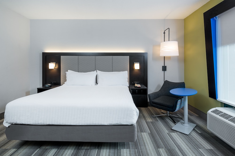 Holiday Inn Express & Suites Florence I 95 & I 20 Civic Ctr by IHG - photo 22