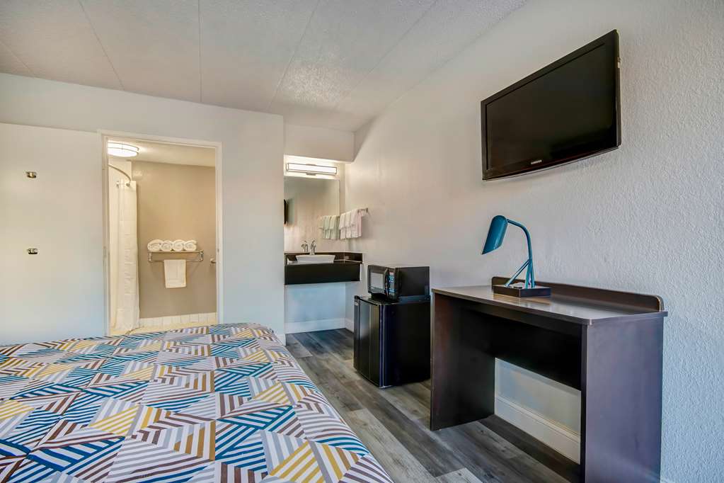 Motel 6 Osu N - photo 16