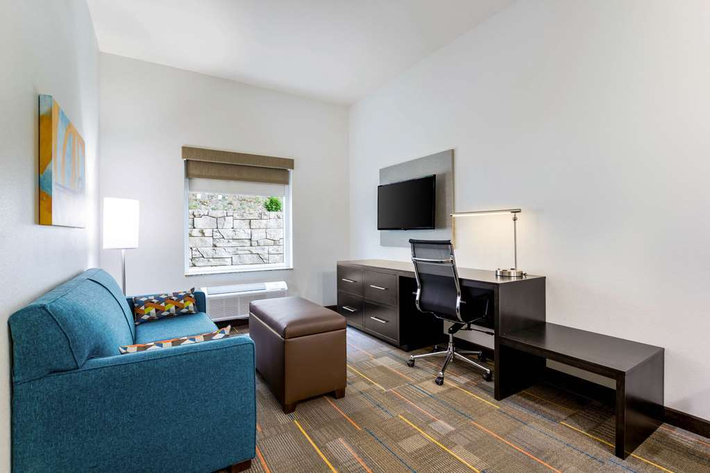 MainStay Suites Winfield Teays Valley - photo 9