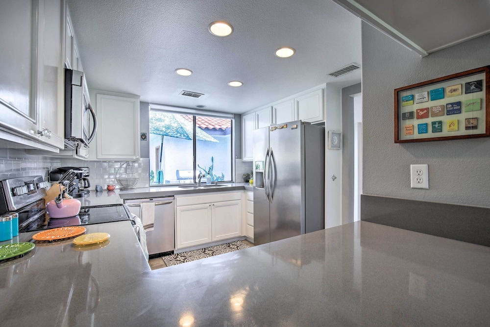 Rancho Mirage Condo on Fairway with Resort Amenities in Rancho Mirage, United States