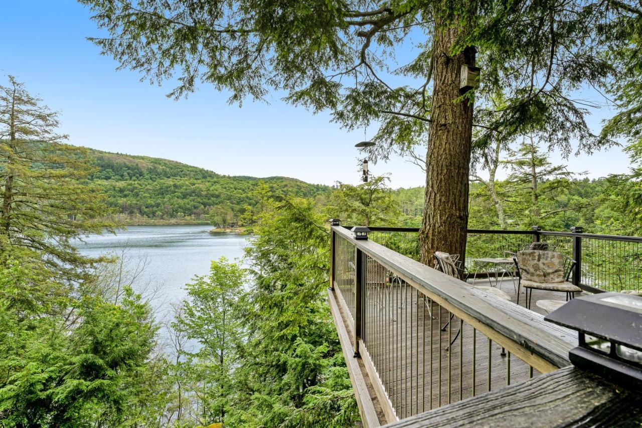 Beebe Lake House — 4-Star Luxury Hotel in Castleton, United States