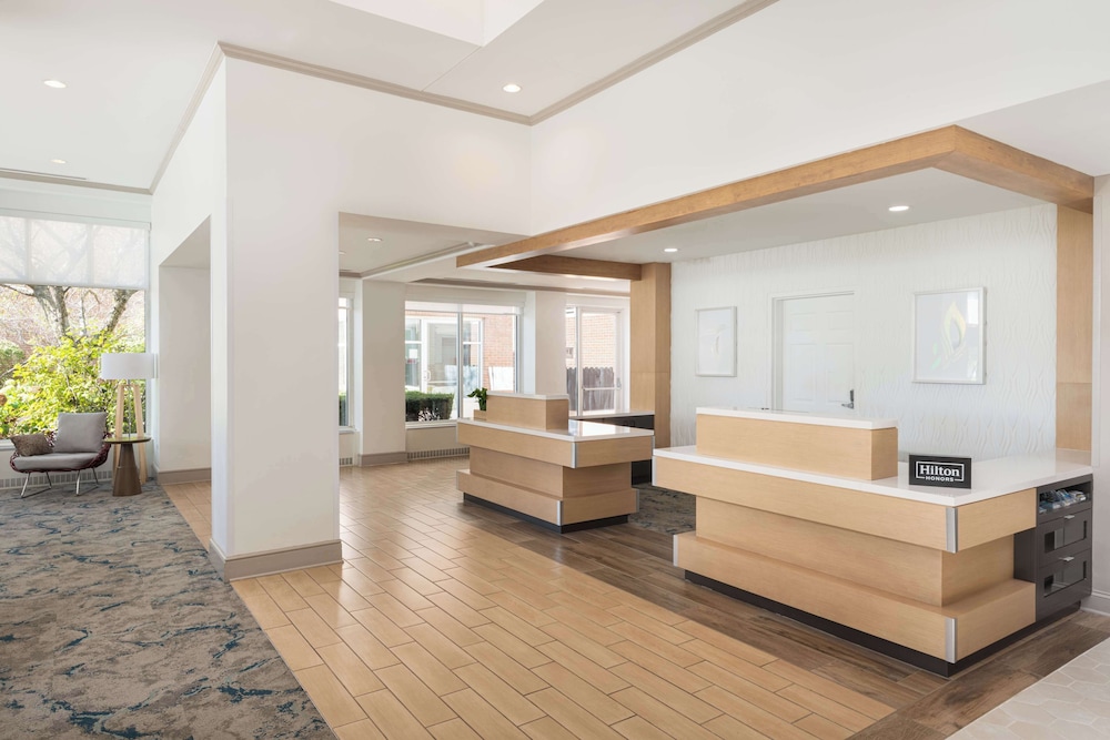 Hilton Garden Inn St. Charles - photo 4