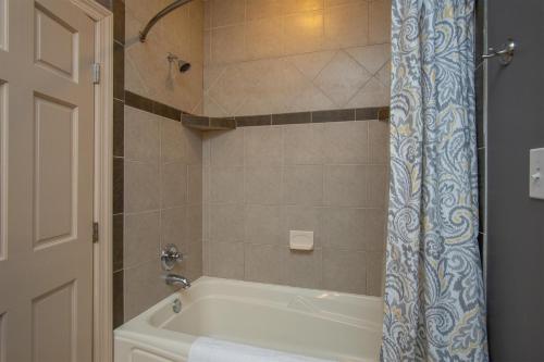 Brevard Basecamp - photo 12