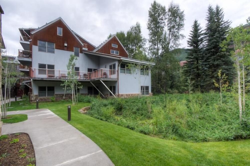 Cascades A 1 4 Bedroom Condo By Accommodations in Telluride — 4-Star Luxury Hotel in Telluride, United States