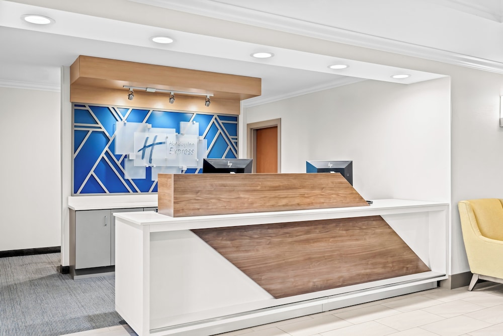 Holiday Inn Express Washington Court House an IHG Hotel - photo 52