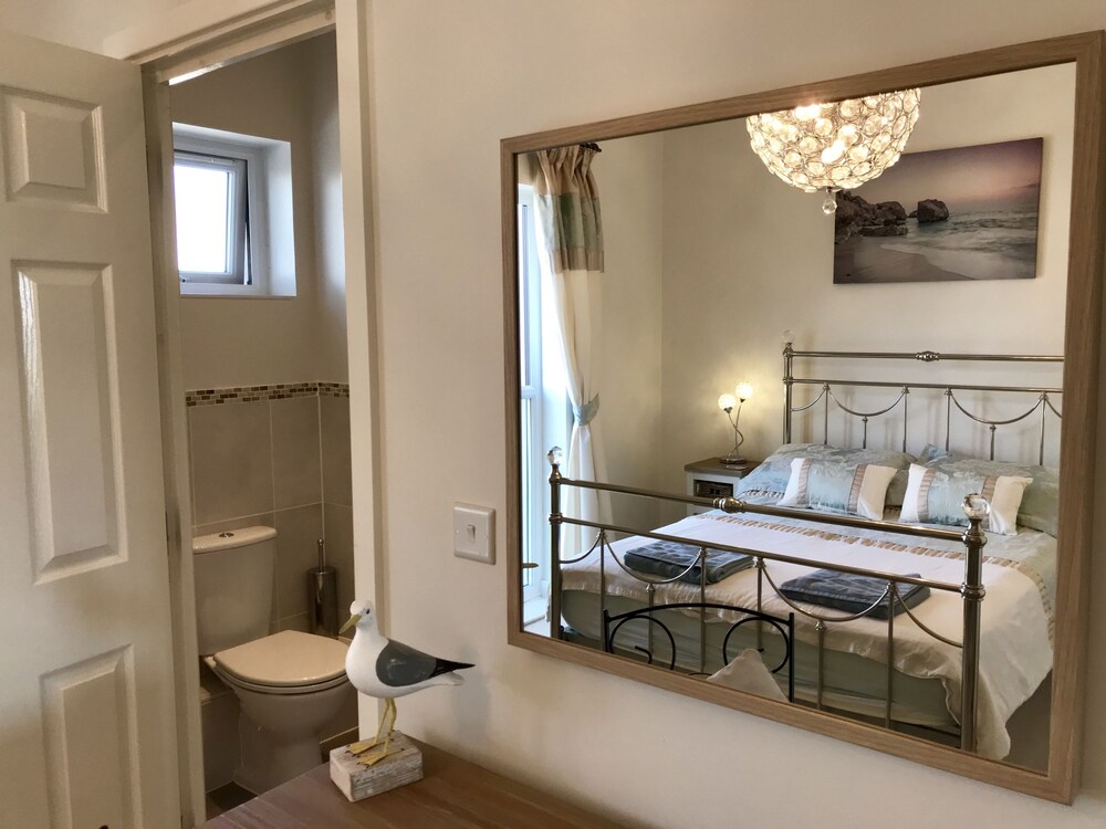 Pebble House — Worthing — photo 5