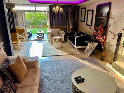CFC Ultra Luxurious Andalusian Apt I Garden & Office — 4-Star Luxury Hotel in Cairo, Egypt
