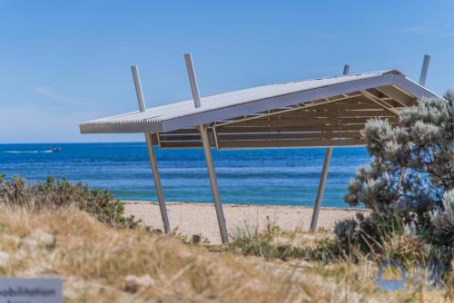 Summer Breeze at Avalon Beach — hotel in Wannanup