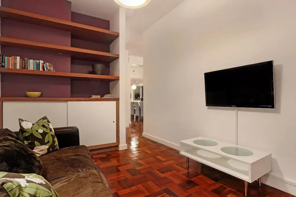 Delightful large villa in Camps Bay with pool Picasso