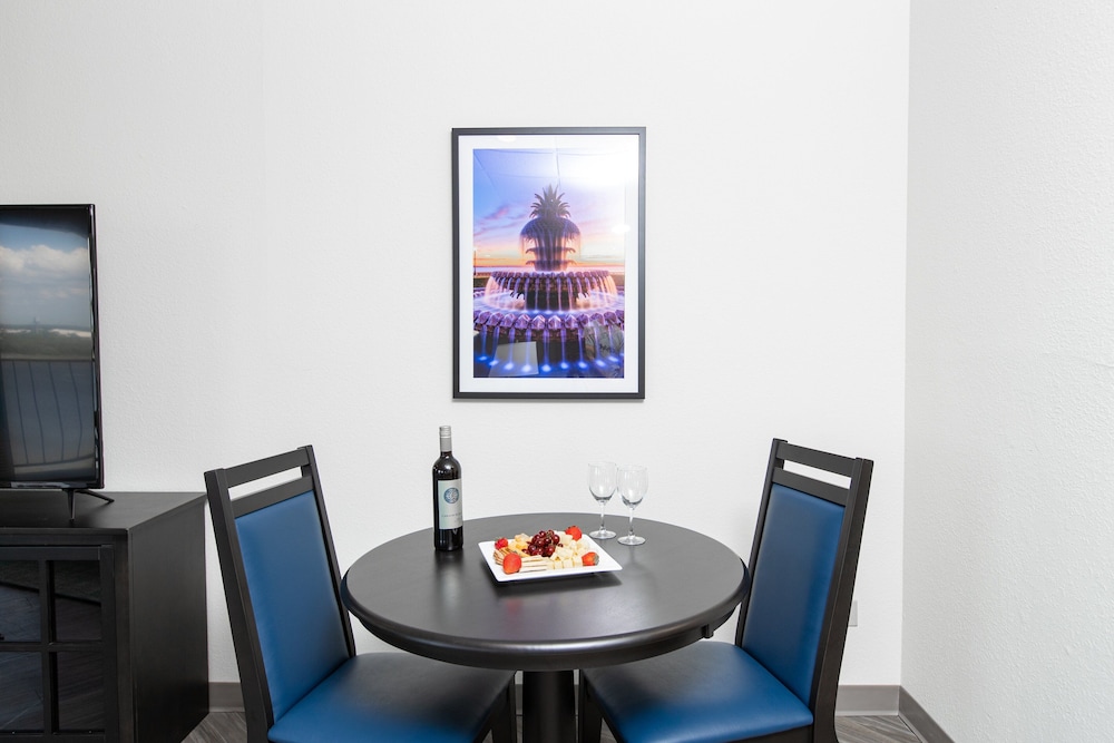 Holiday Inn Charleston Riverview by IHG - photo 15