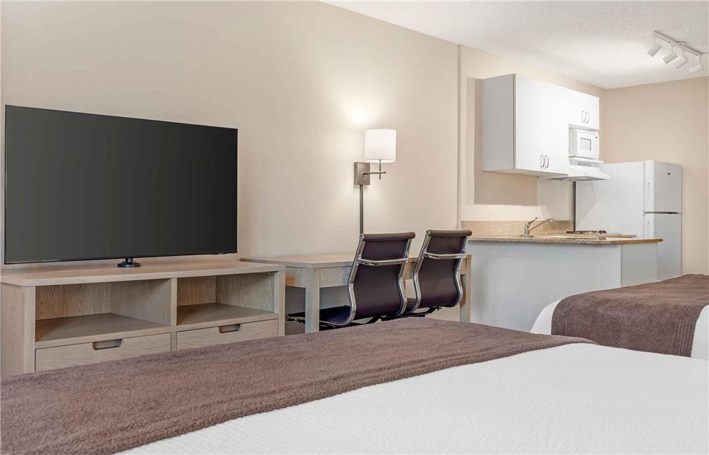 Extended Stay America Suites Carlsbad Village by the Sea - photo 24