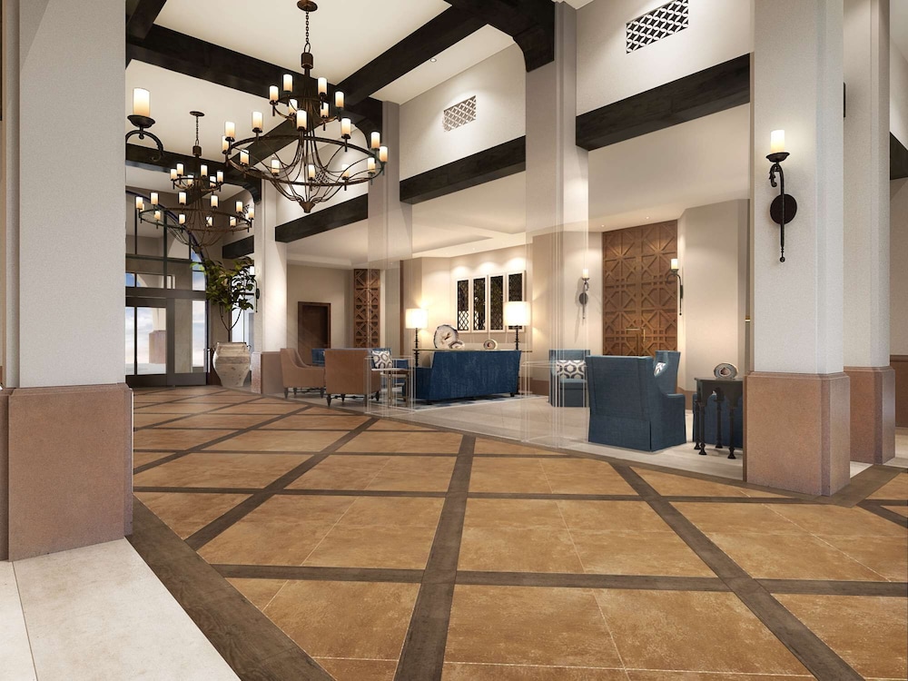 Embassy Suites by Hilton Scottsdale Resort - photo 4