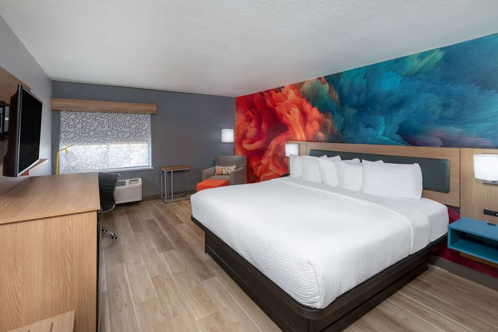 La Quinta Inn & Suites by Wyndham New Braunfels - photo 29