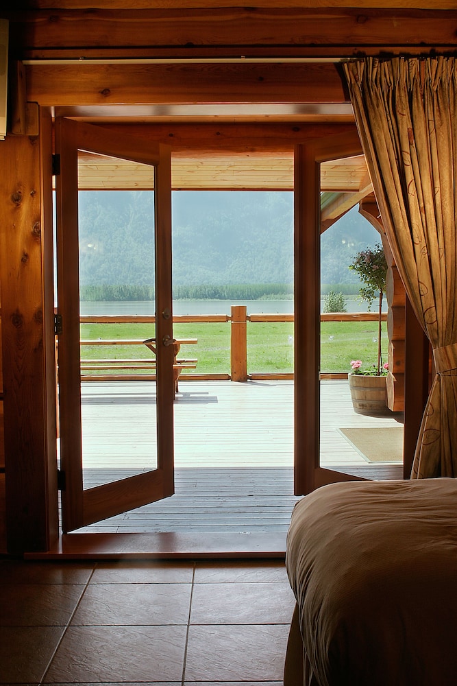Fraser River Lodge — Agassiz — photo 4
