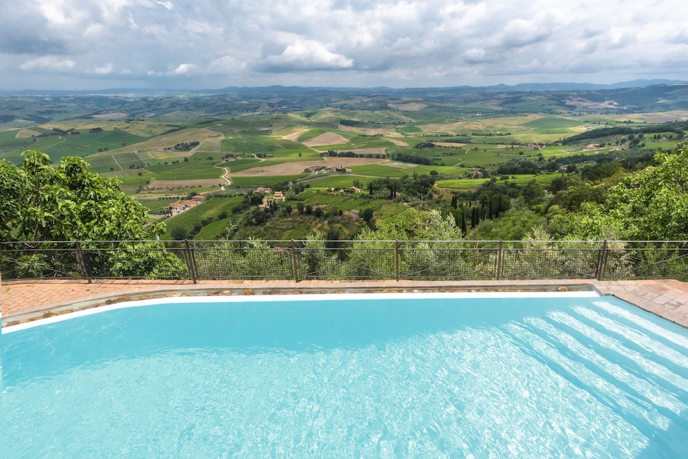 Hotel Dei Capitani in Montalcino, Italy