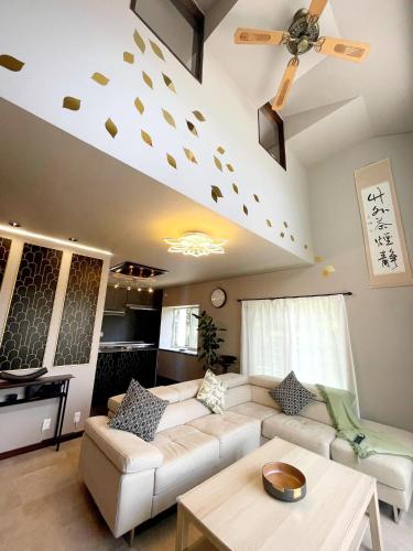A Beautiful Large Japanese Home with Tatami room — 4-Star Luxury Hotel in Shizuoka, Japan
