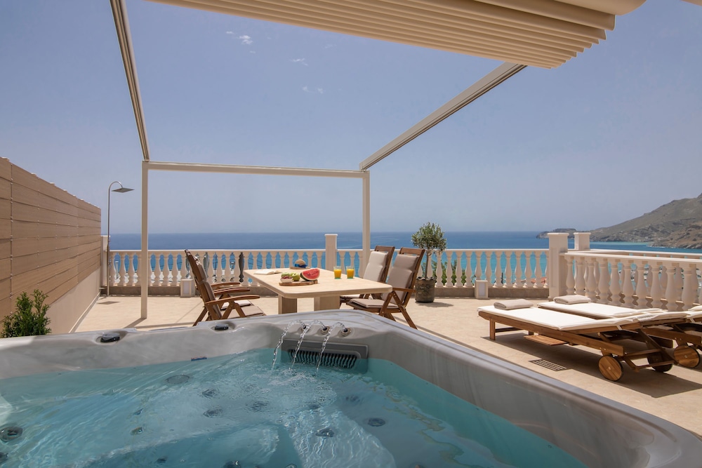 Posto Serene With Jacuzzi — Unknown City — photo 4