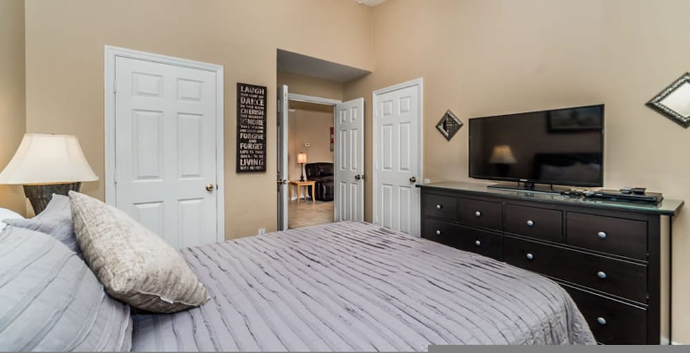 4 Bed in Windsor Palms Resort Steps to Disney - photo 9