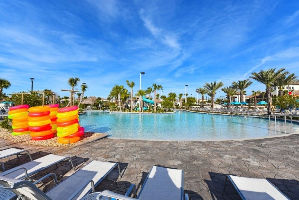 9022Sd — 4-Star Luxury Hotel in Davenport, United States