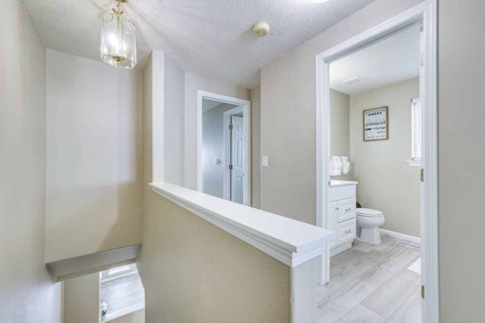 5 Mi to Ski Resort: Mtn view Townhome in Dillon - photo 6