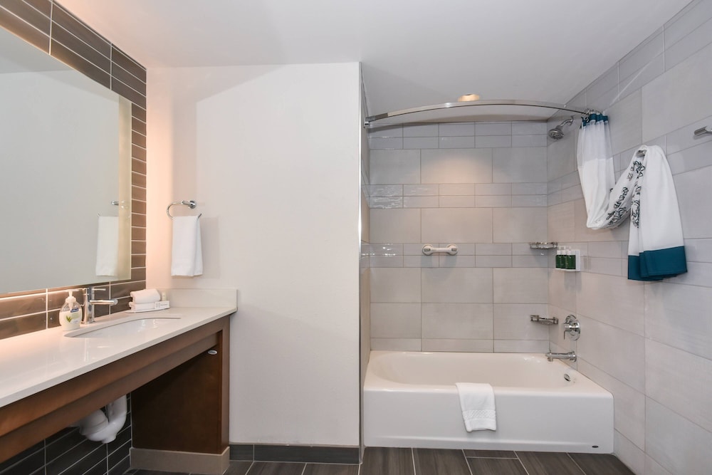 Residence Inn by Marriott Myrtle Beach Oceanfront - photo 35