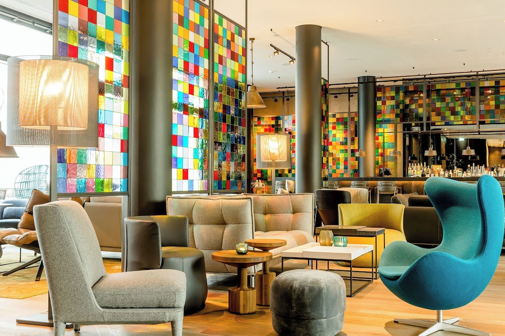 Motel One Koln Neumarkt — Koeln