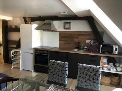 Cordeliers Dandelion in Sarlat-La-Caneda, France