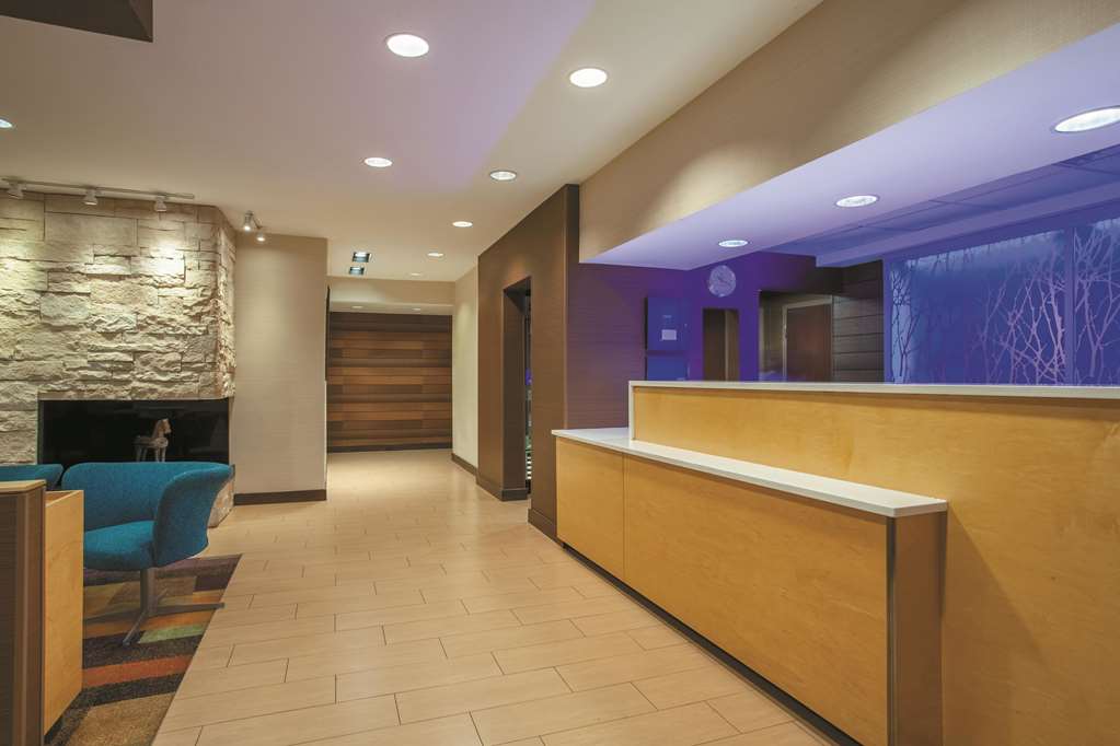 La Quinta Inn & Suites by Wyndham Manassas Battlefield - photo 6