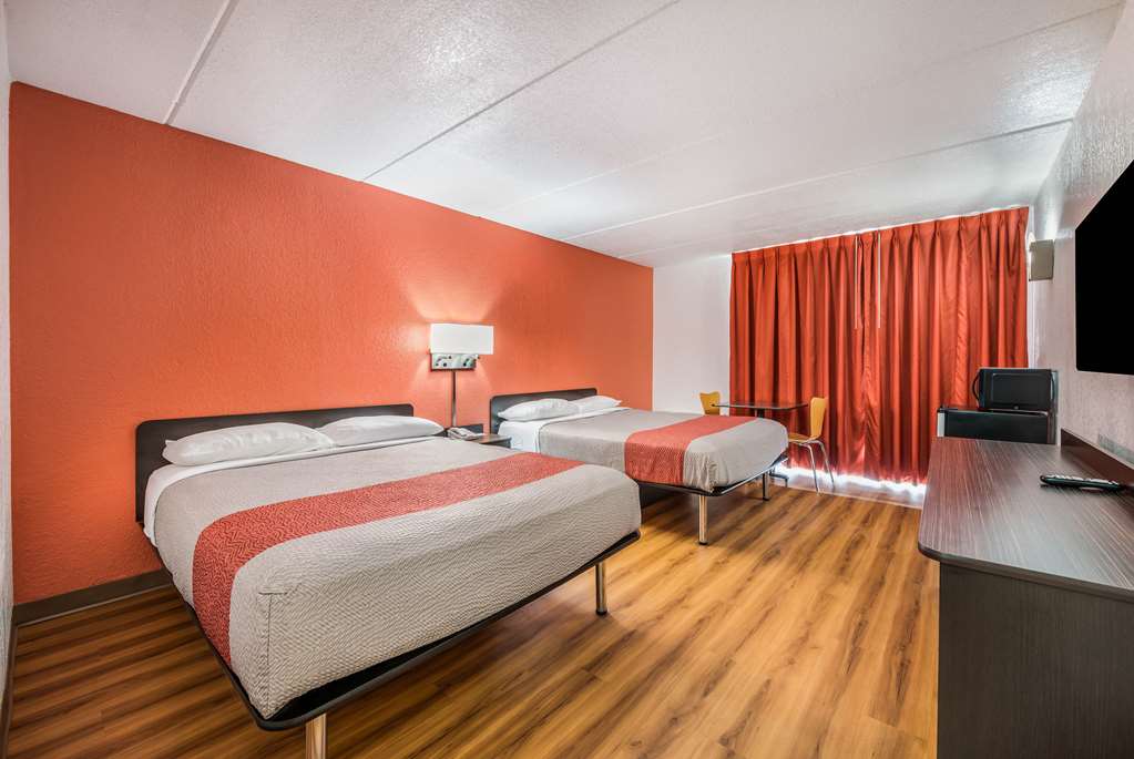 Motel 6 Henderson TX - photo 17