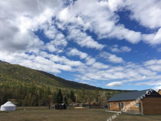 Feiying Yueye Inn in Burqin, People's Republic of China