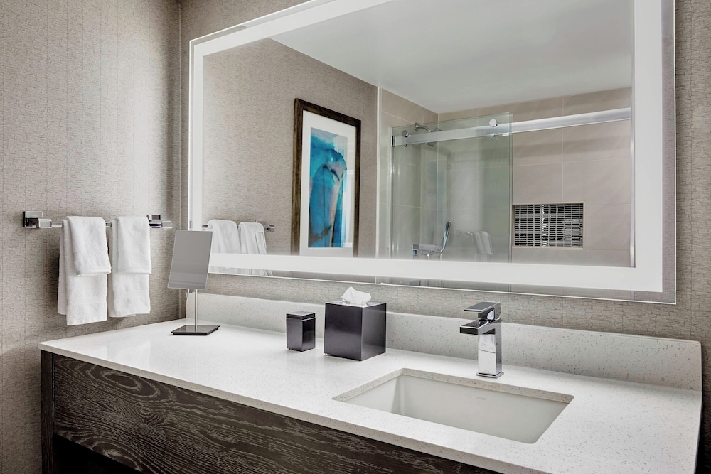 Ventura Beach Marriott - photo 21