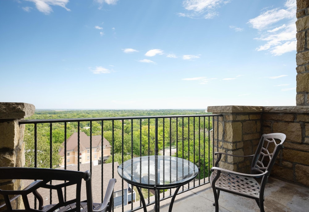 The Oread Lawrence Tapestry Collection by Hilton - photo 77