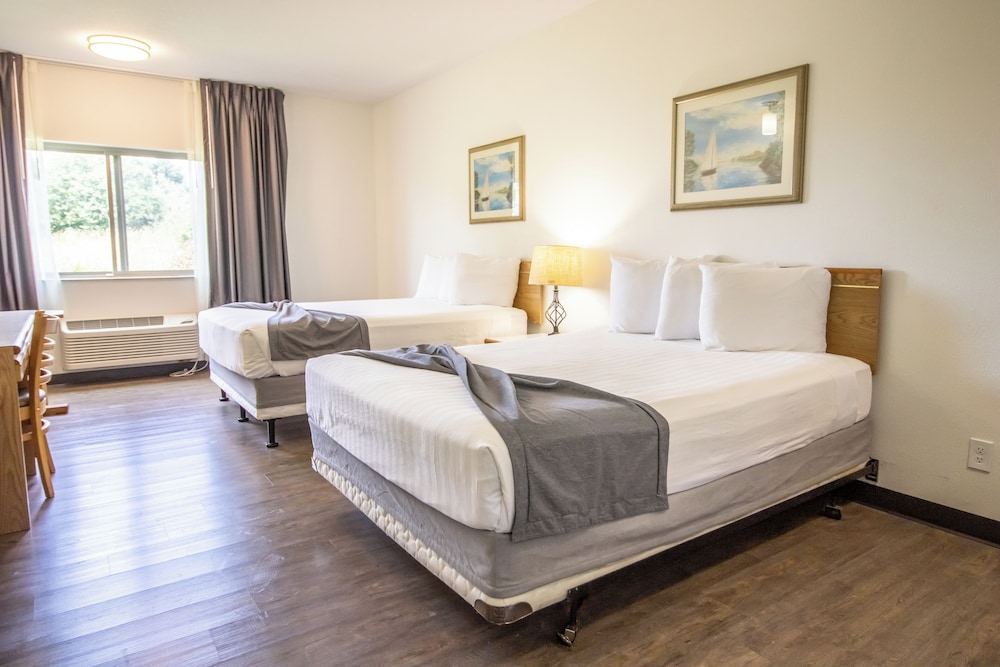 The Tillamook Inn - photo 13