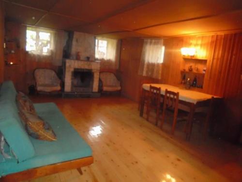 Jimsher Naveriani Guesthouse