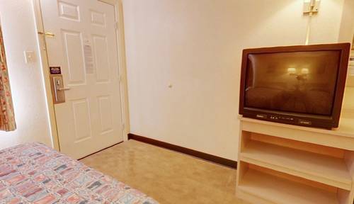Carbondale Value Inn & Suites - photo 10