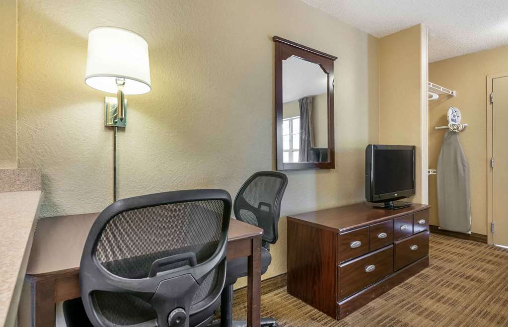 Extended Stay America Select Suites Gainesville I 75 - photo 25