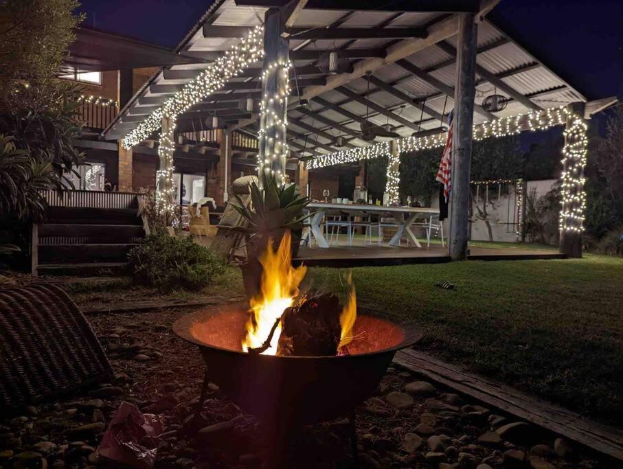 Luxurious Soul Sanctuary By The Surf Perfect For Multiple Families Coming Together — Rye
