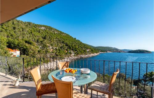 Gorgeous Apartment In Prizba With Wifi — 4-Star Luxury Hotel in Blato, Croatia