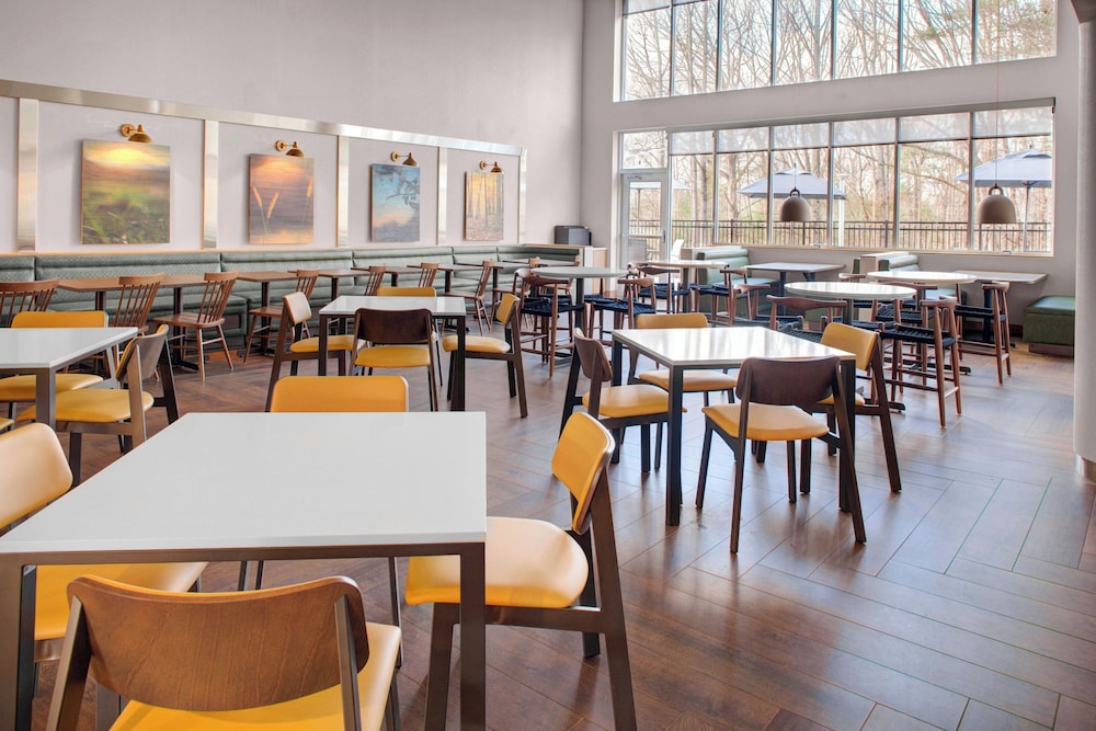 Fairfield Inn & Suites by Marriott Roanoke Salem - photo 20