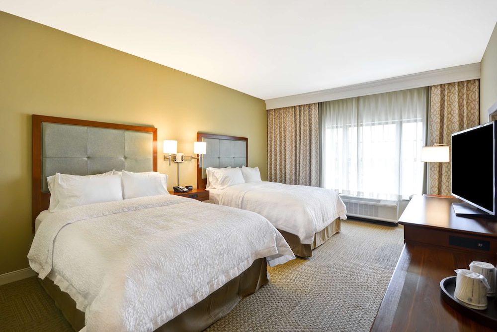 Hampton Inn & Suites Charleston Airport - photo 23