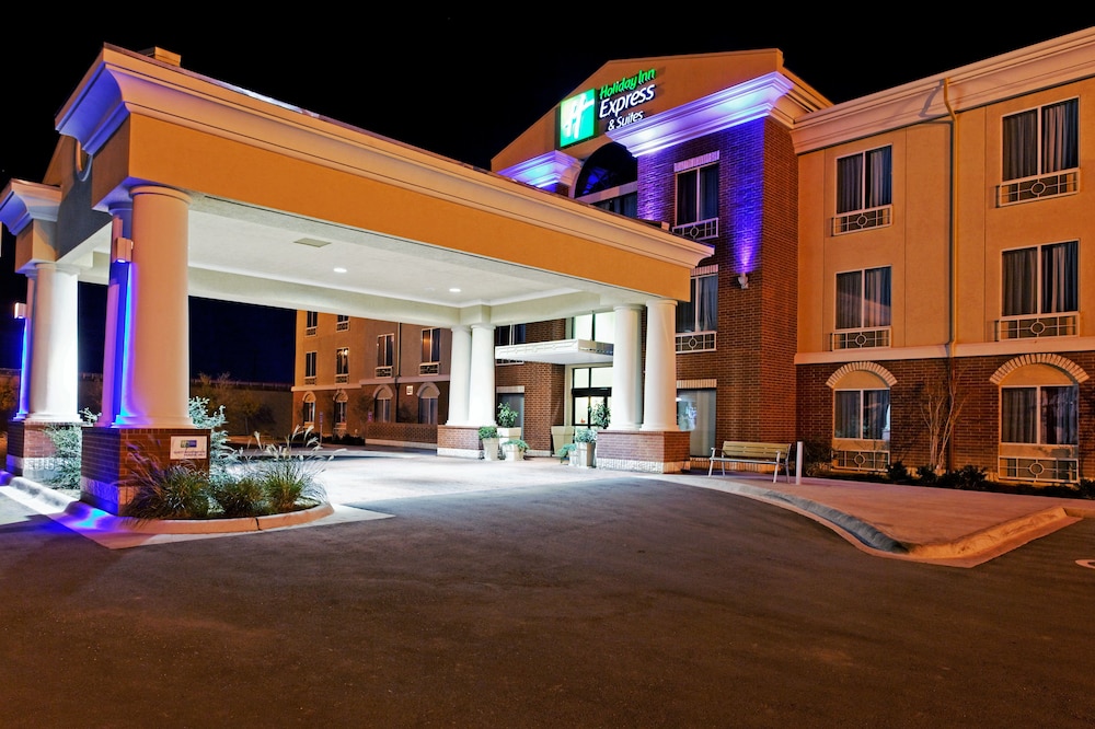 Holiday Inn Express Hotel & Suites Ozona by IHG — hotel in Ozona