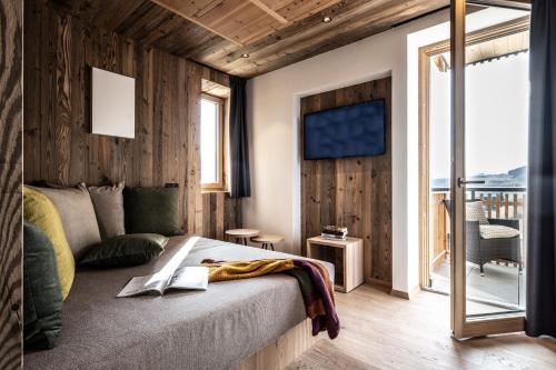 Oberfallerhof Apartment Inni — 4-Star Luxury Hotel in Barbiano, Italy
