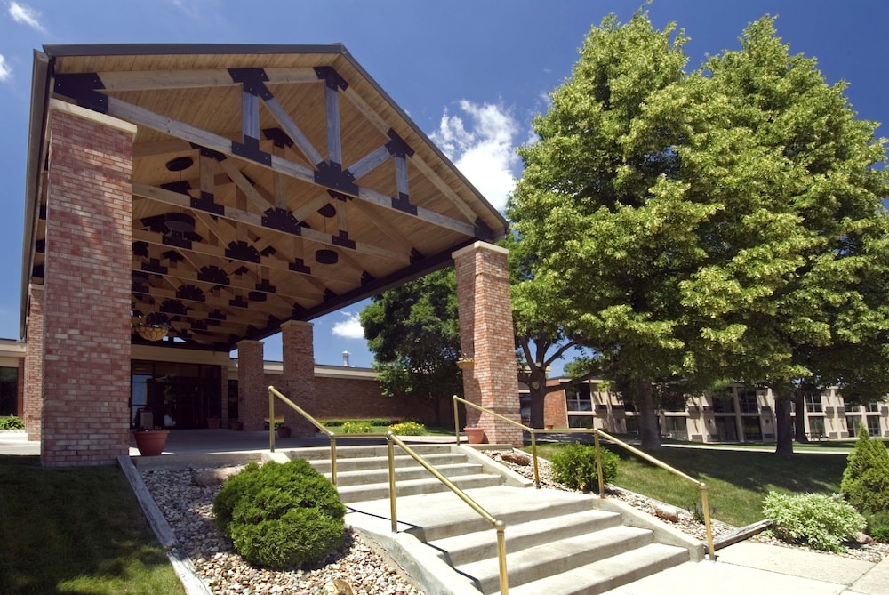 Lake Okoboji Resort and Conference Center - photo 30
