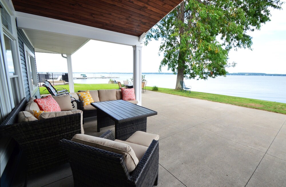 Waters Edge B&B Resort - photo 15