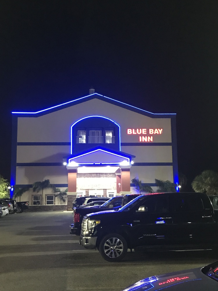Blue Bay Inn & Suites - photo 84