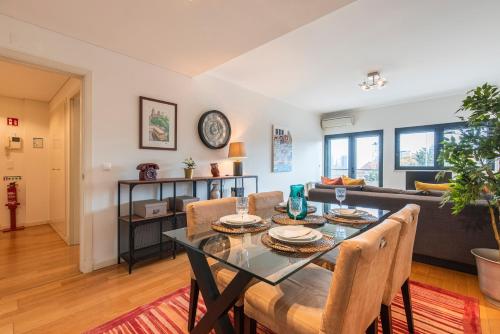 Fancy Apartment W Metro at Doorstep by LovelyStay — 4-Star Luxury Hotel in Lisbon, Portugal