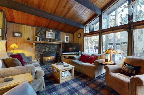 Stag Lane 3 in Sunriver, United States