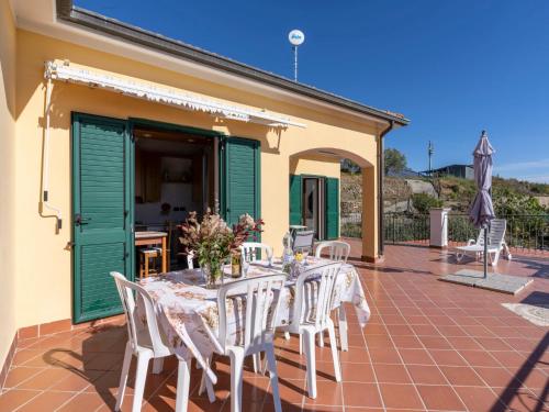 Apartment Aurora by Interhome — 4-Star Luxury Hotel in Costarainera, Italy
